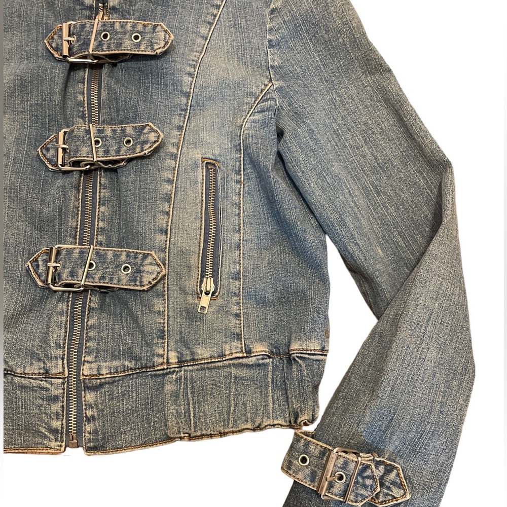 XOXO jacket - Picture 2 of 4